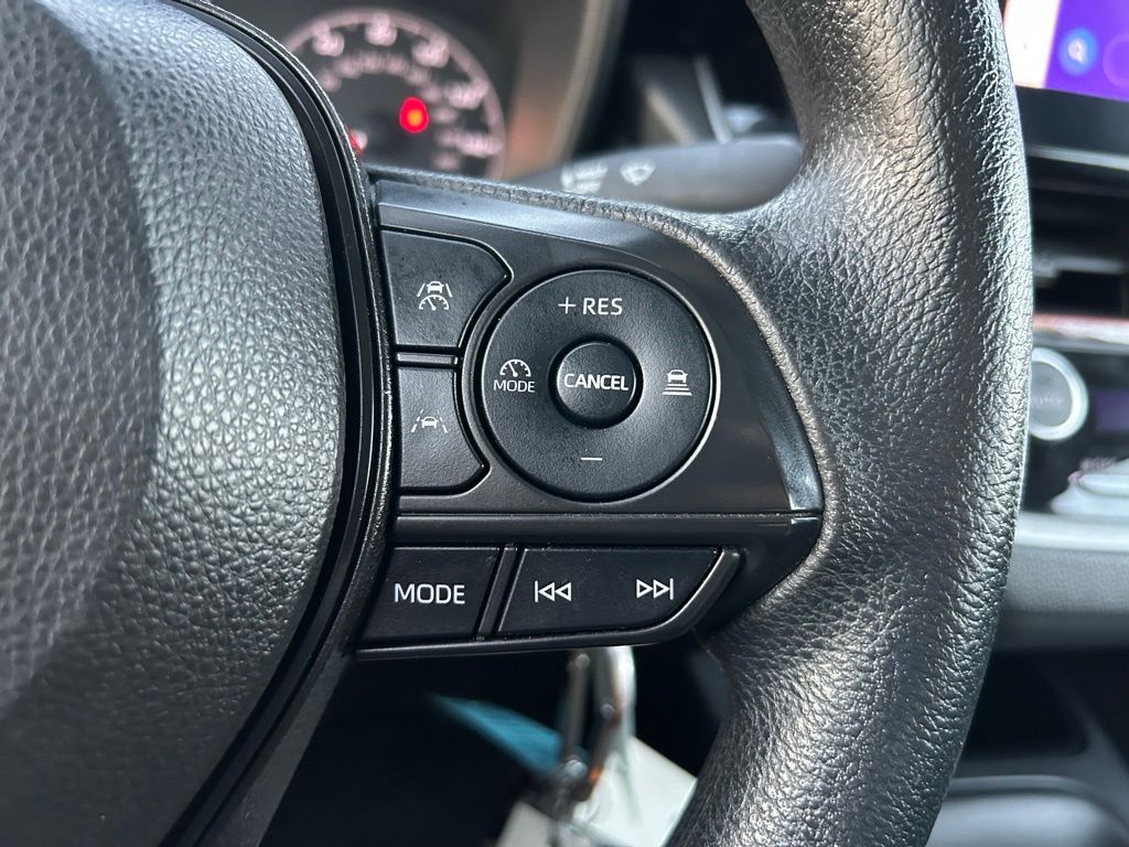 Thumbnail: 2023 Toyota Corolla - 18