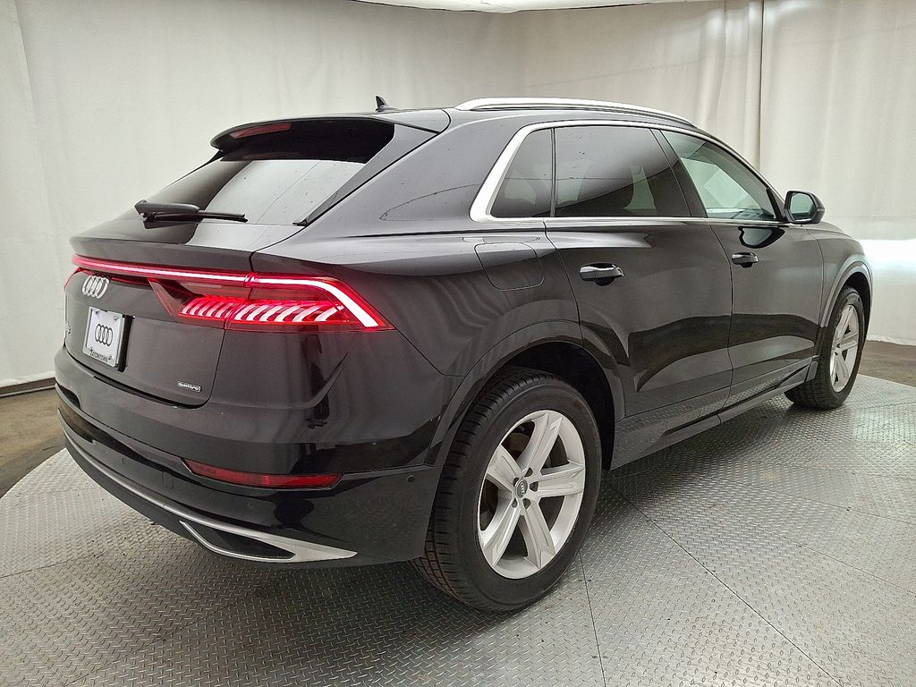 2021 Audi Q8 Premium 4