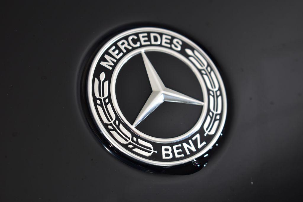 Thumbnail: 2021 Mercedes-Benz GLB - 10