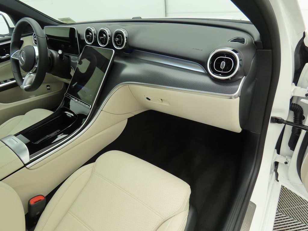 2025 Mercedes-Benz C-Class C 300 18