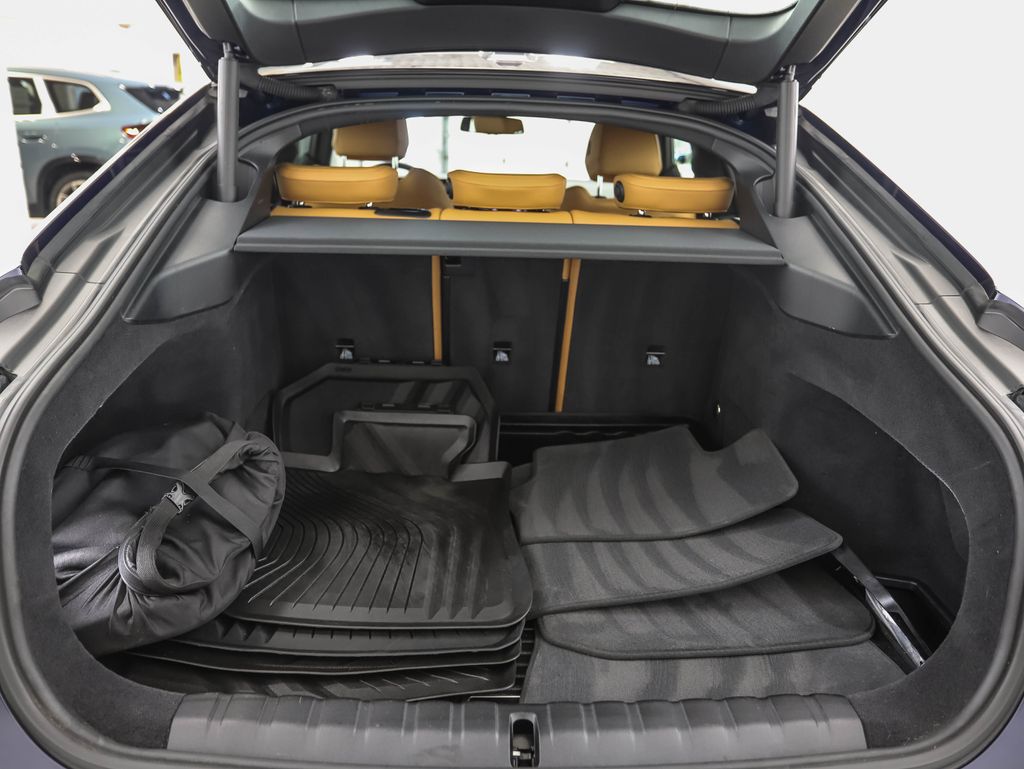 Thumbnail: 2023 BMW i4 - 24