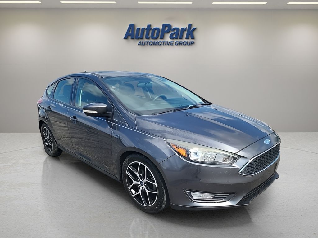 Gray (Magnetic) 2018 Ford Focus Hatchback Front-Wheel Drive 6-Speed Automatic