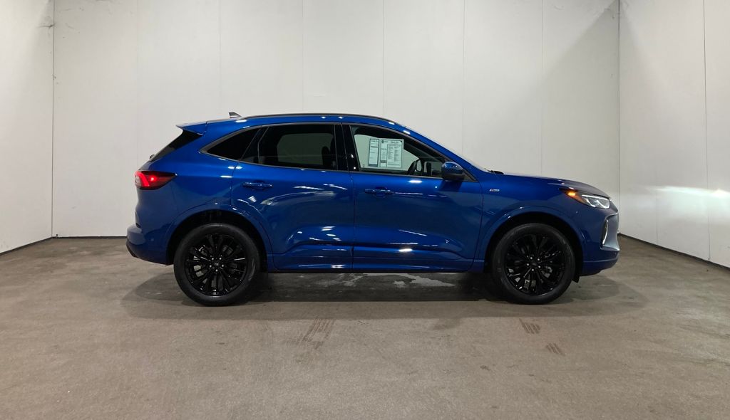 2023 Ford Escape ST-Line Elite