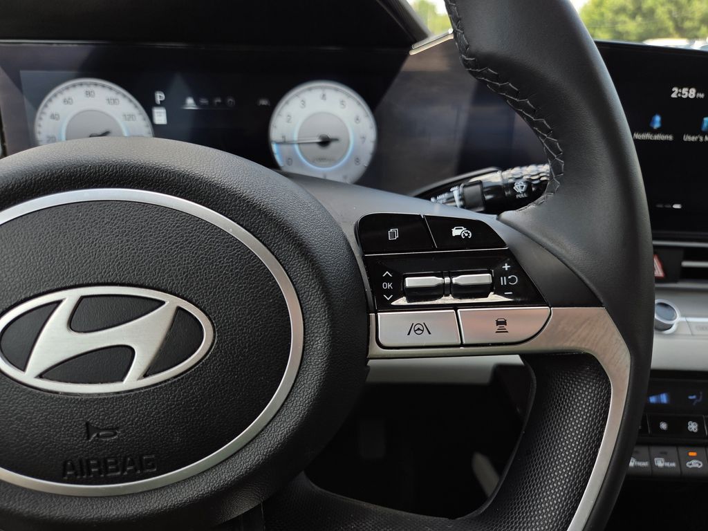 Used 2025 Hyundai Elantra Sedan