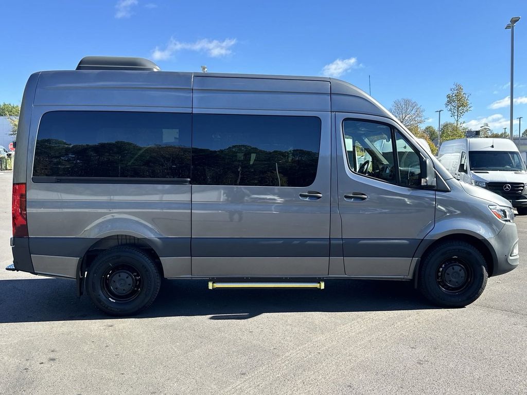 2023 Mercedes-Benz Sprinter 2500 Passenger 144 WB 8