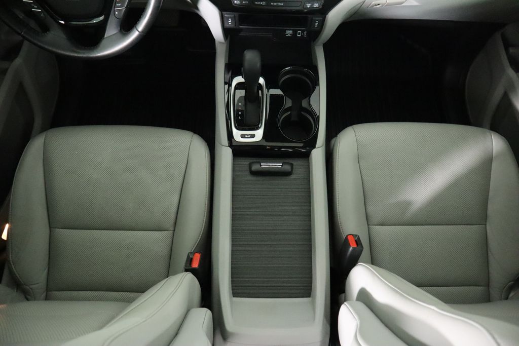 2019 Honda Ridgeline RTL-E 16