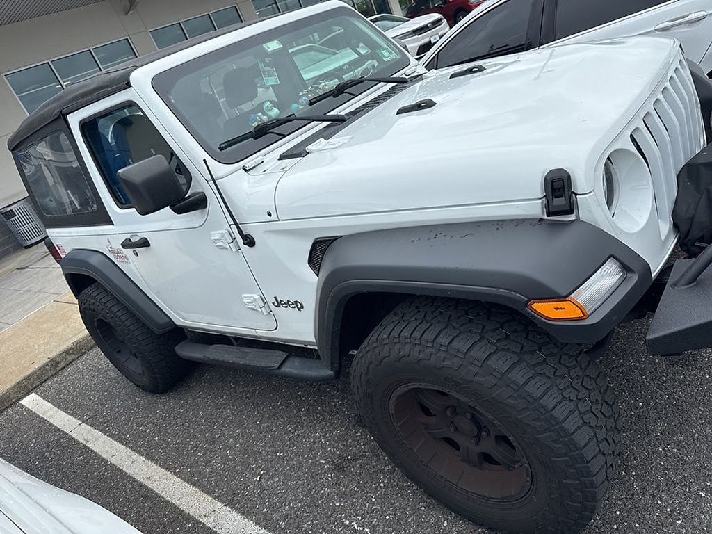 Thumbnail: 2018 Jeep Wrangler - 3
