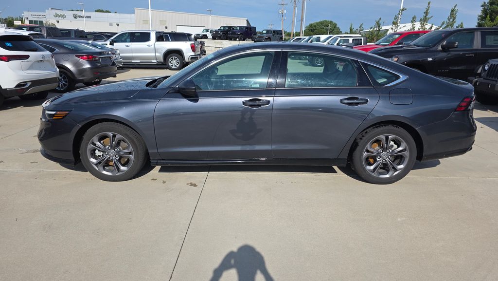 Used 2025 Honda Accord Hybrid EX-L with VIN 1HGCY2F67SA064886 for sale in Kansas City