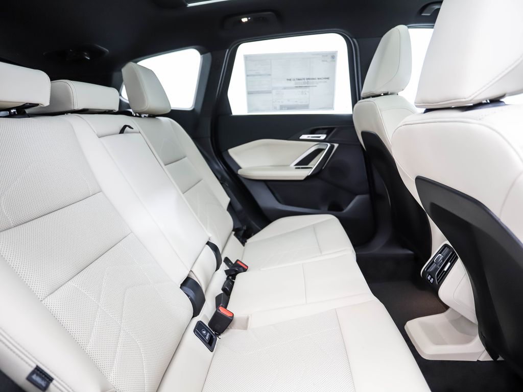 2025 BMW X1 xDrive28i 26