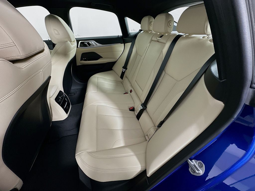 2025 BMW i4 M50 17