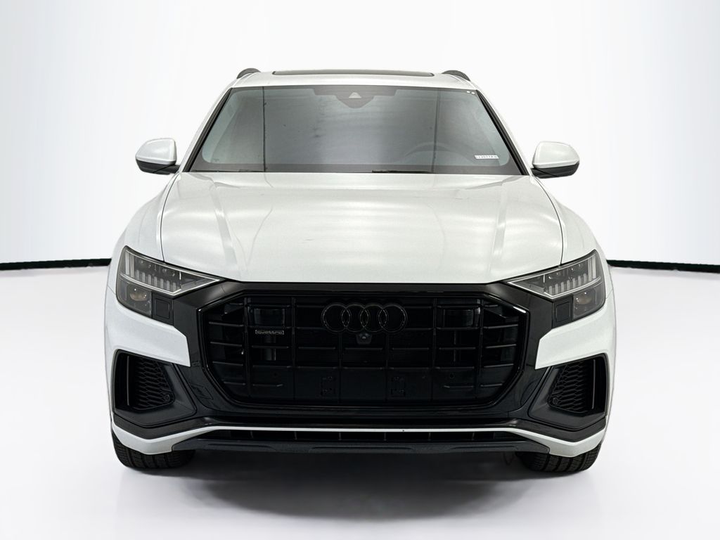 Thumbnail: 2023 Audi Q8 - 2
