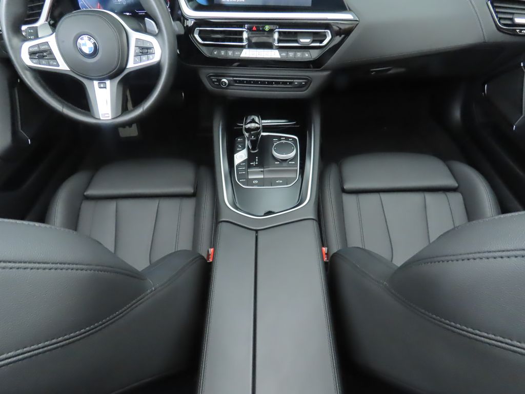 Thumbnail: 2025 BMW Z4 - 25