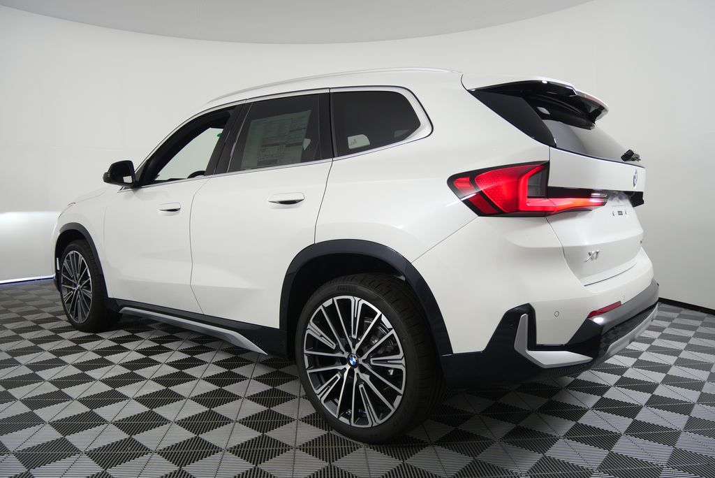 Thumbnail: 2025 BMW X1 - 5