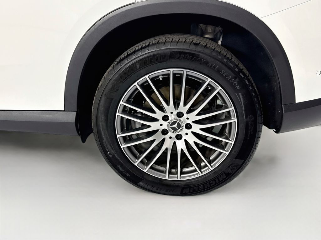 Thumbnail: 2026 Mercedes-Benz GLC - 31
