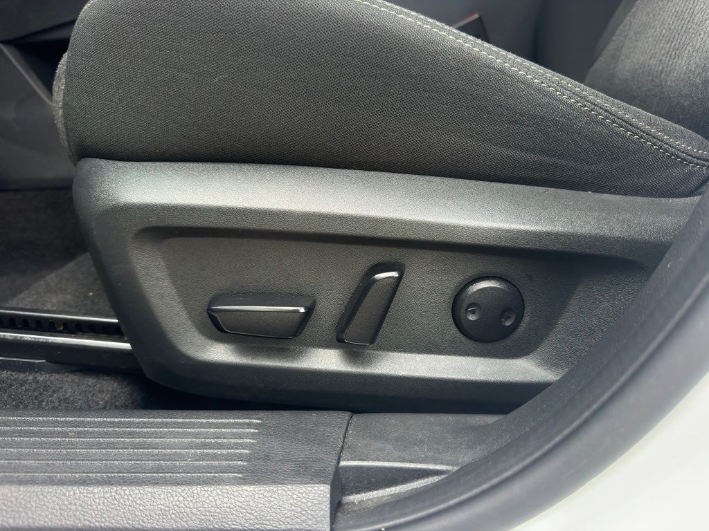 2024 Nissan Rogue SV White at Central Houston Nissan