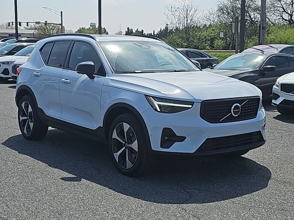 Cloud Blue 2026 Volvo XC40 B5 Plus AWD SUV / Crossover All-Wheel Drive Automatic