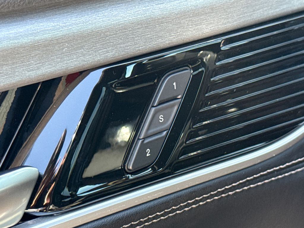 New 2026 Jeep Grand Wagoneer SUV