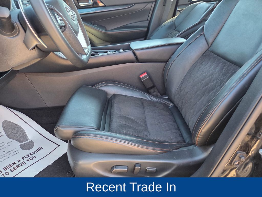 2023 Nissan Maxima SR