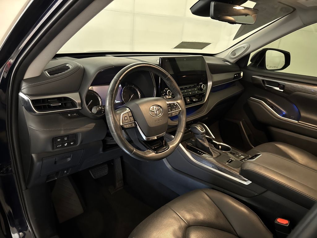 2020 Blueprint Toyota Highlander Platinum FWD SUV