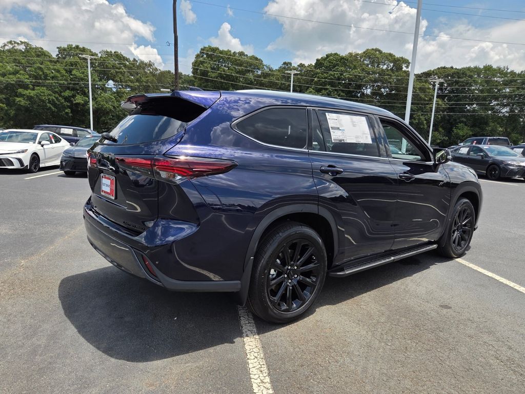 New 2026 Toyota Highlander SUV