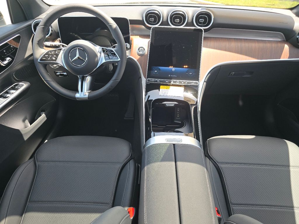 New 2026 Black Mercedes-Benz GLC 300 image 23