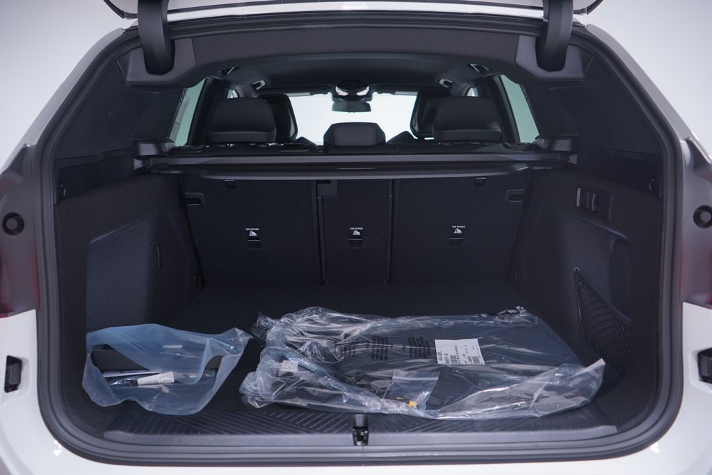 Thumbnail: 2026 BMW X3 - 13