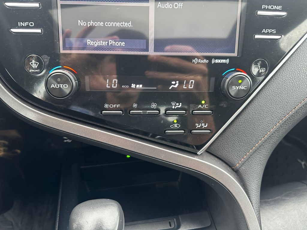 2018 Toyota Camry Hybrid XLE