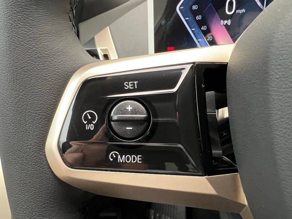 2025 BMW iX xDrive50 19