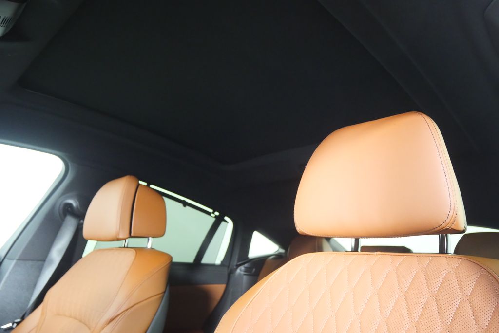 Thumbnail: 2026 BMW X6 - 11