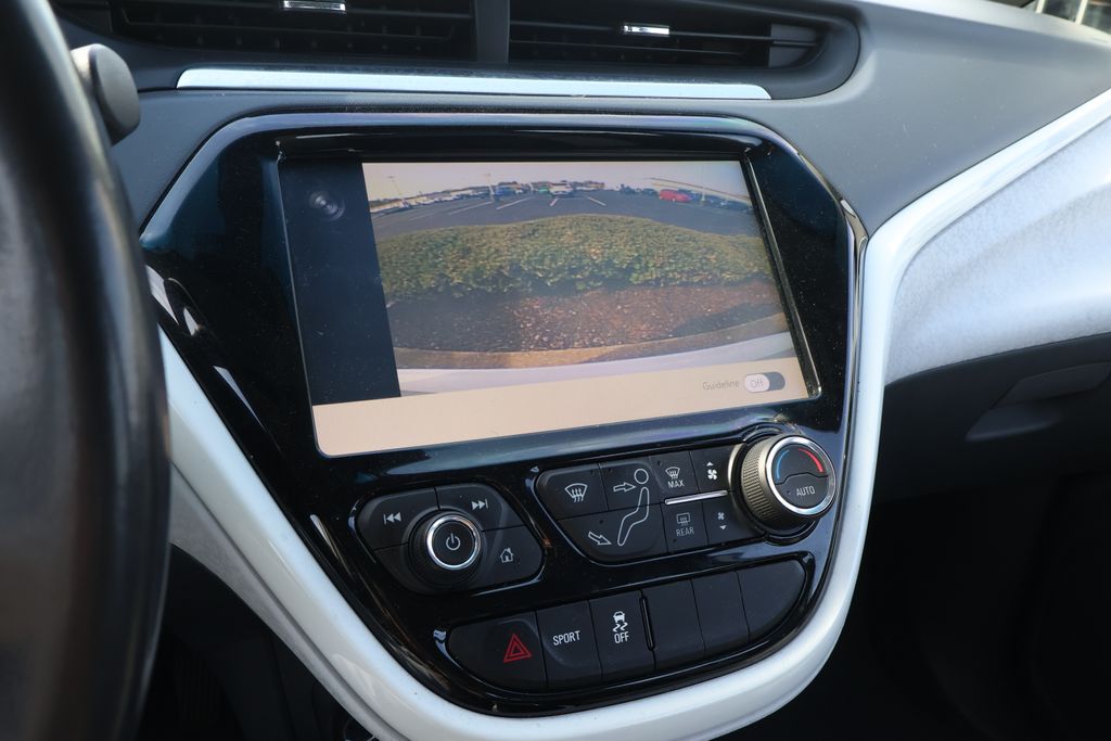 Thumbnail: 2018 Chevrolet Bolt EV - 22