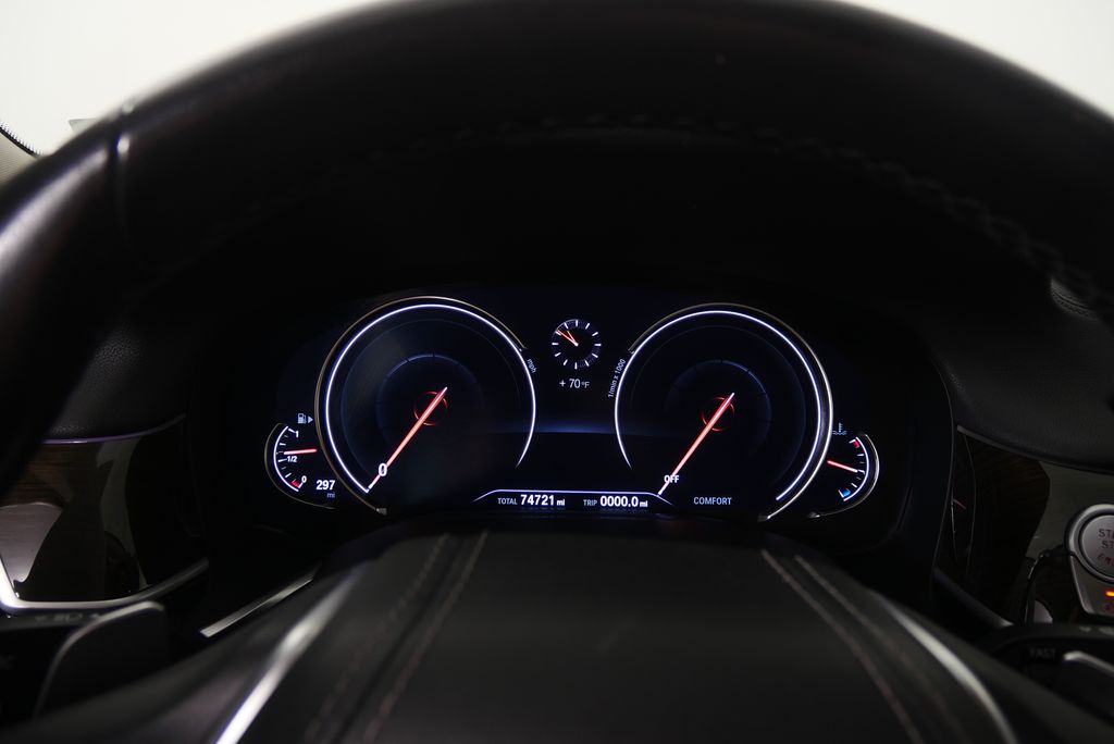 Thumbnail: 2018 BMW 7 Series - 20