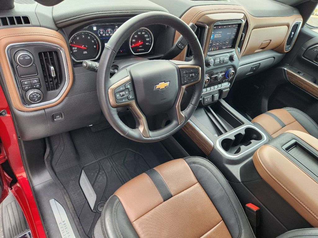 2022 Chevrolet Silverado 1500 LTD High Country 2