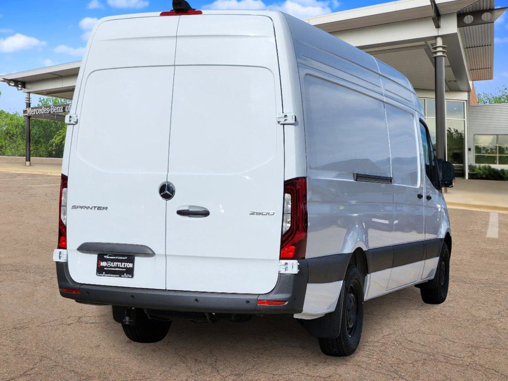 2025 Mercedes-Benz Sprinter 2500 Cargo 170 WB 3