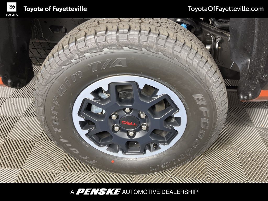 2025 Toyota Tacoma TRD Off-Road 12