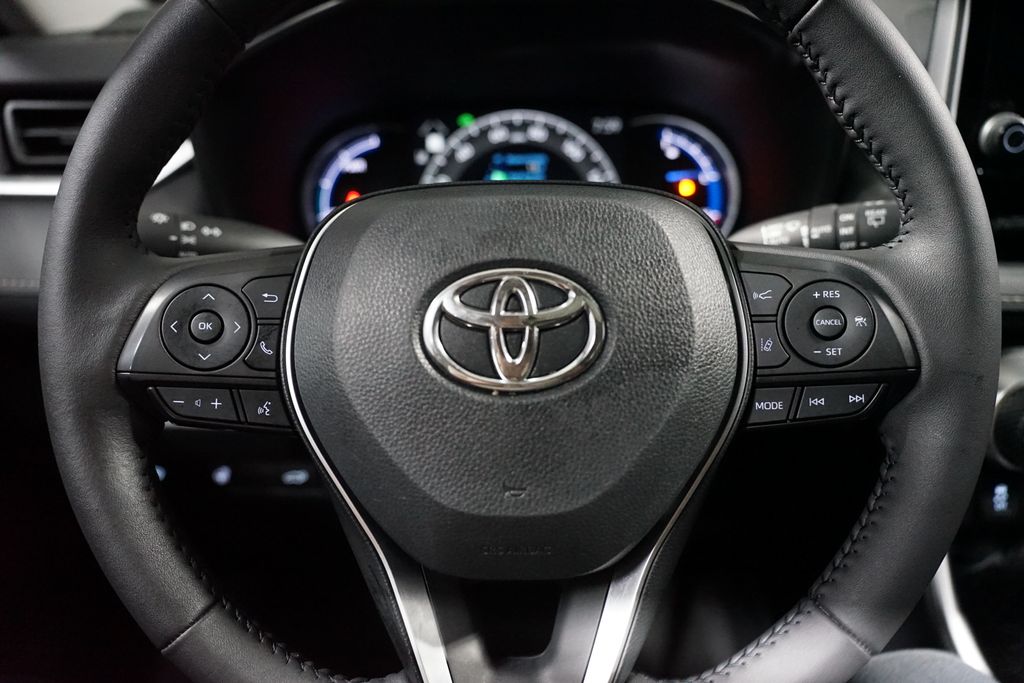 Thumbnail: 2024 Toyota RAV4 - 12