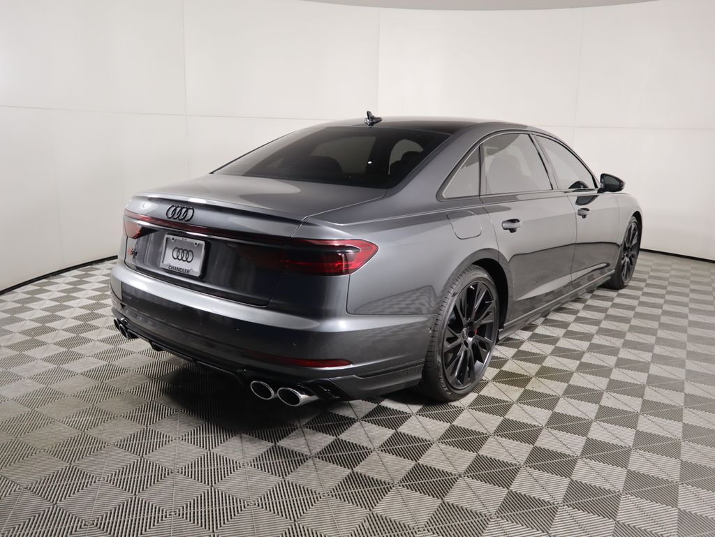 Thumbnail: 2025 Audi S8 - 5