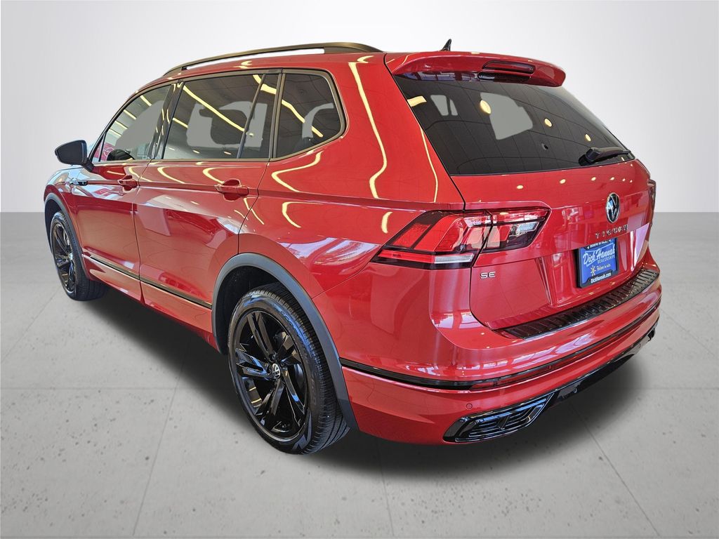 2024 Volkswagen Tiguan 2.0T SE R-Line Black