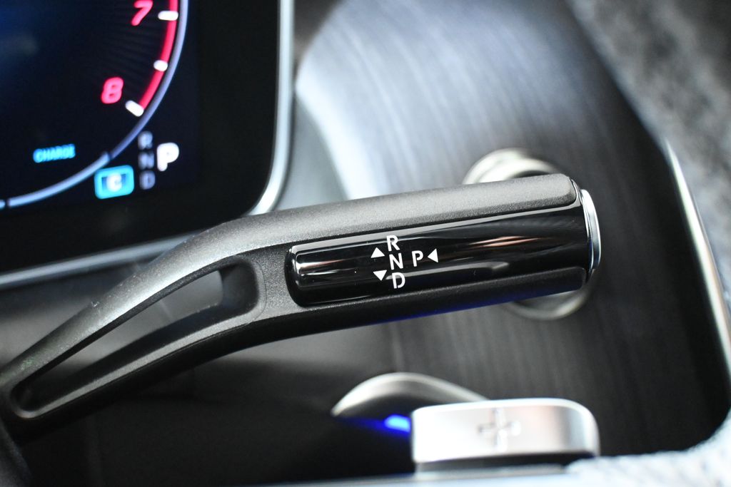 Thumbnail: 2026 Mercedes-Benz GLC - 21