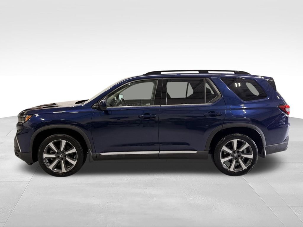 Thumbnail: 2023 Honda Pilot - 2