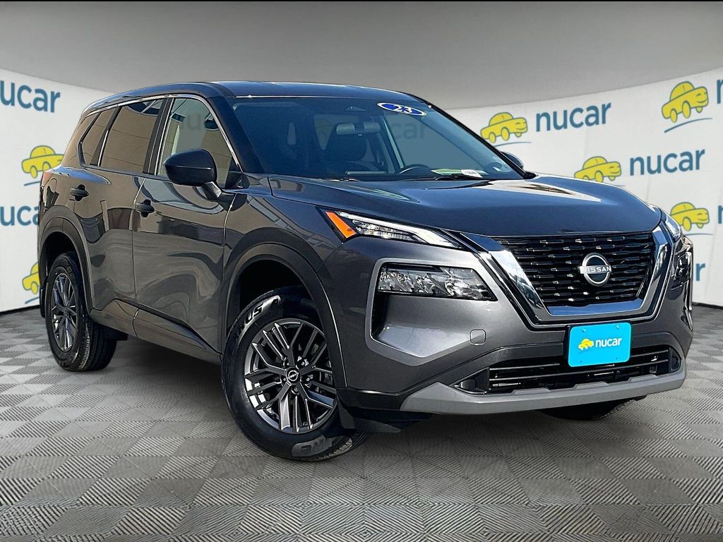 2023 Nissan Rogue — photo 1