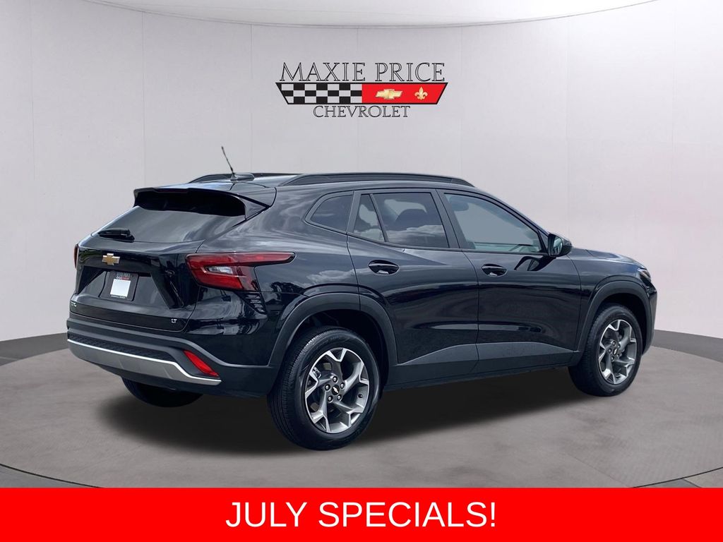 Used 2025 Chevrolet Trax SUV