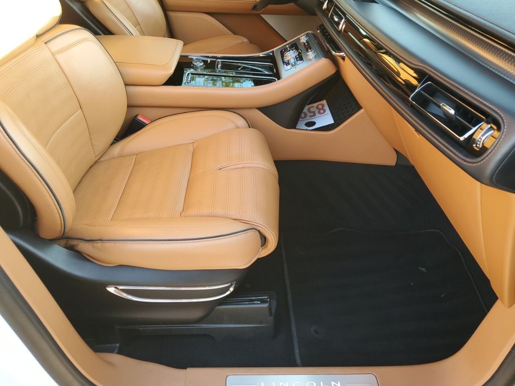 Used Car 2020 Lincoln Aviator  Black Label For Sale Under $35,000 In Austin, Texas