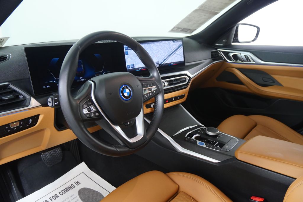 Thumbnail: 2023 BMW i4 - 12
