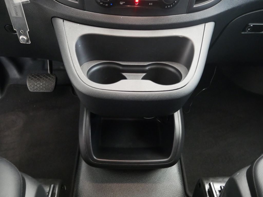 Thumbnail: 2023 Mercedes-Benz Metris - 31