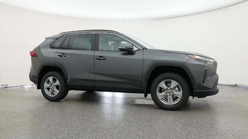 Thumbnail: 2025 Toyota RAV4 - 31
