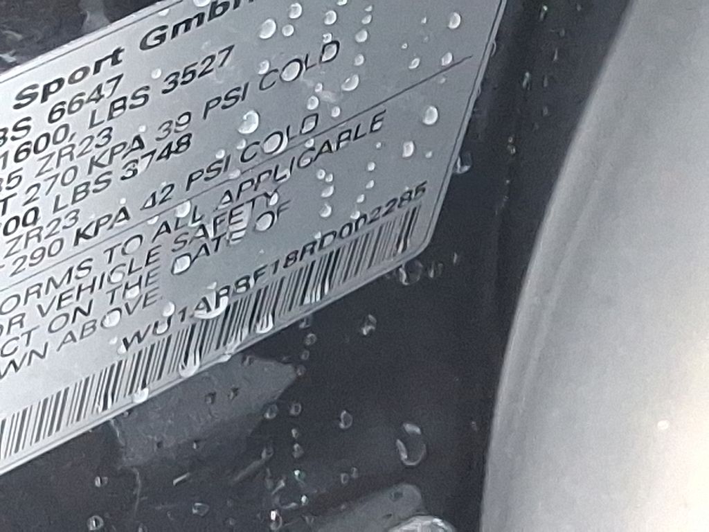 Thumbnail: 2024 Audi RS Q8 - 28