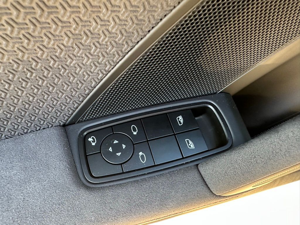 Thumbnail: 2025 Porsche 911 - 20