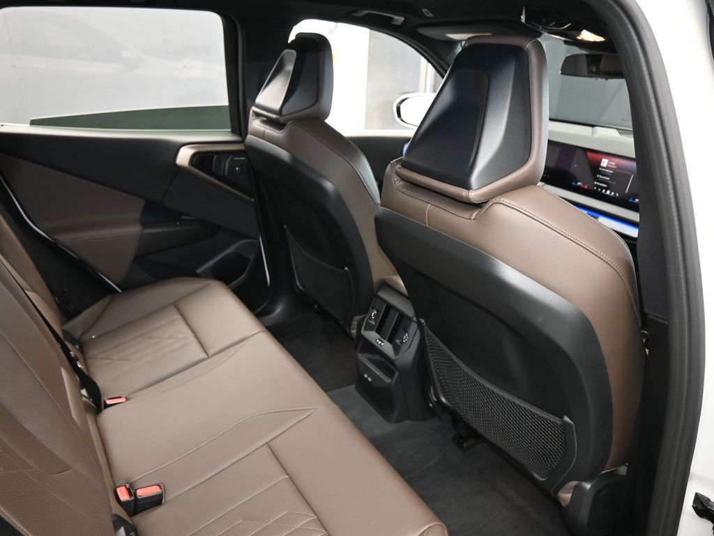 Used 2025 Mineral White Metallic BMW 30 xDrive image 47