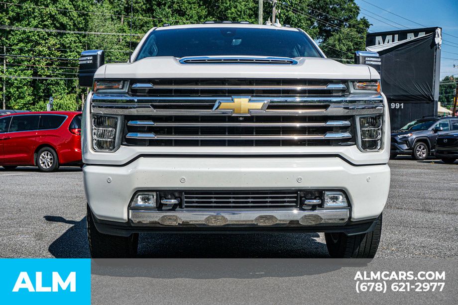Used 2020 Beige Chevrolet High Country image 10