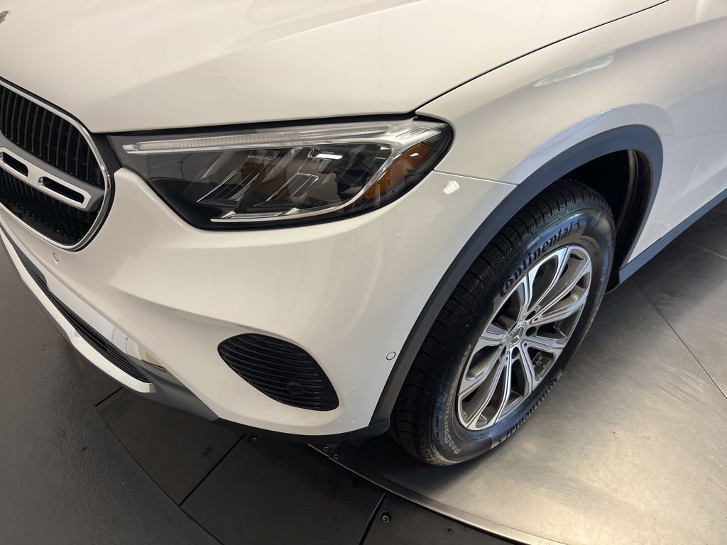 Thumbnail: 2026 Mercedes-Benz GLC - 9